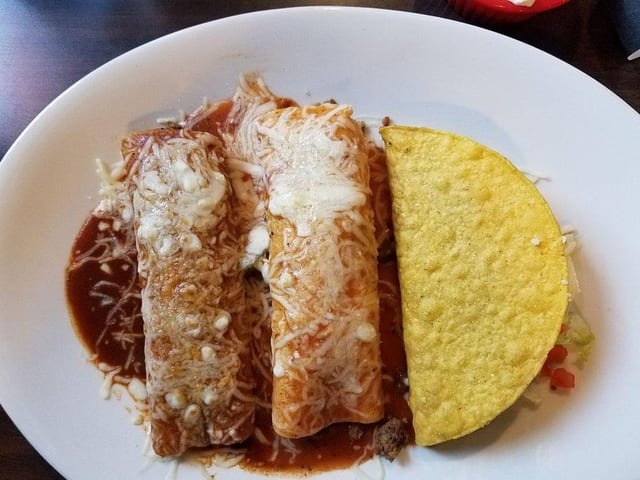 Tres Amigos.